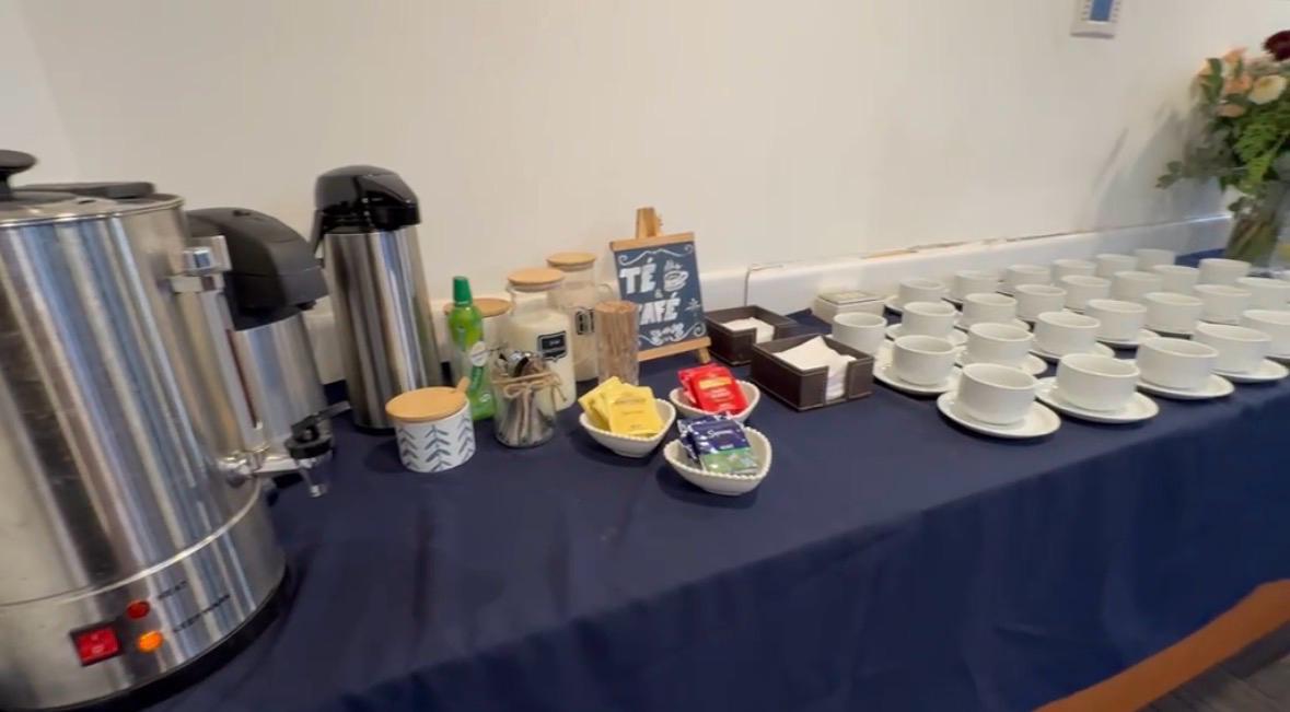 Estación de coffee break corporativo
